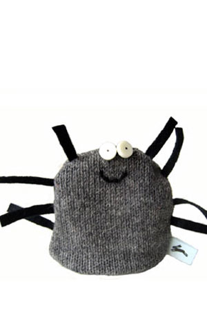 spider egg cosy